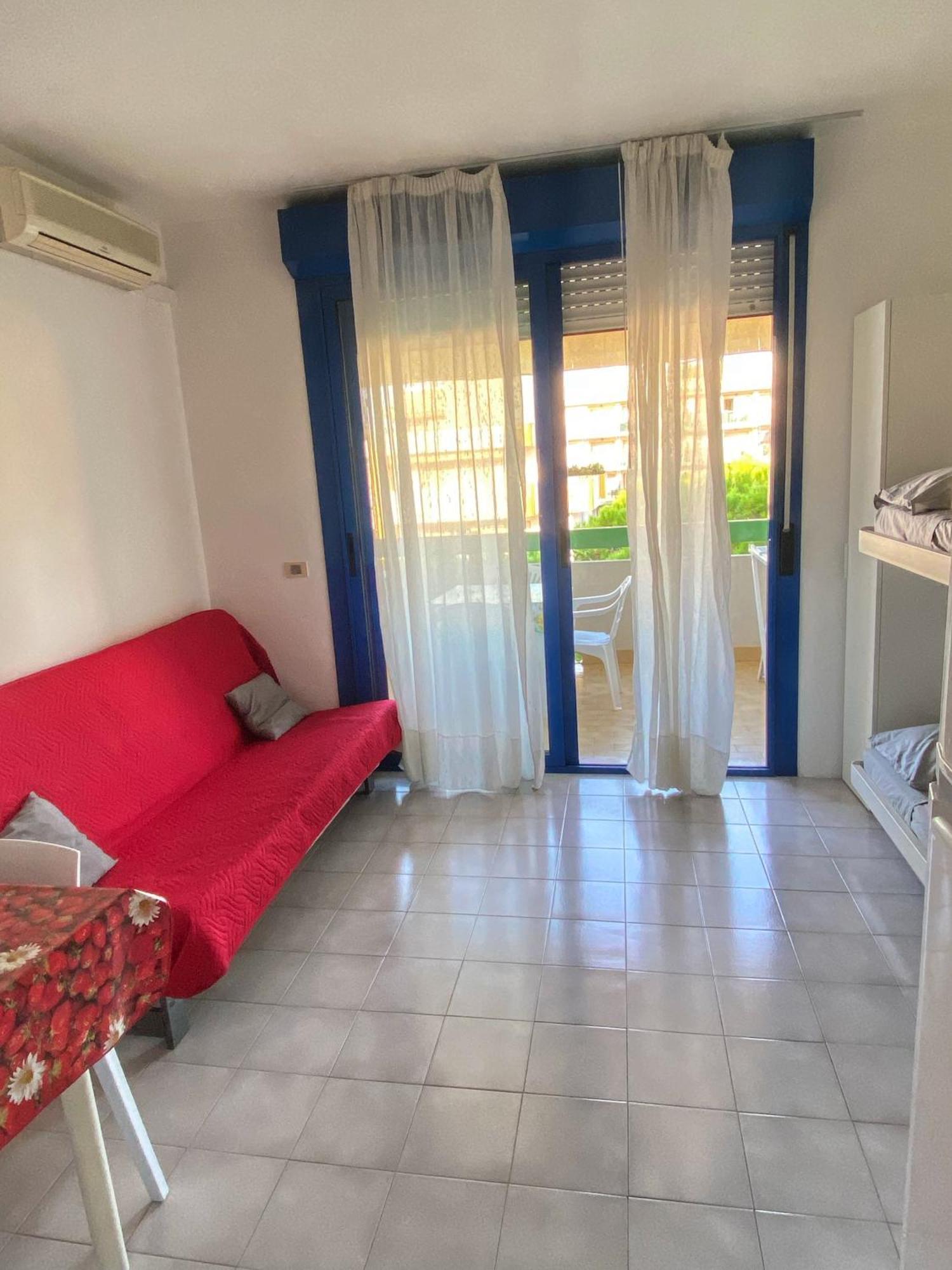 Grazioso Appartamento N 76 A 100Mt Dal Mare Bibione Bagian luar foto