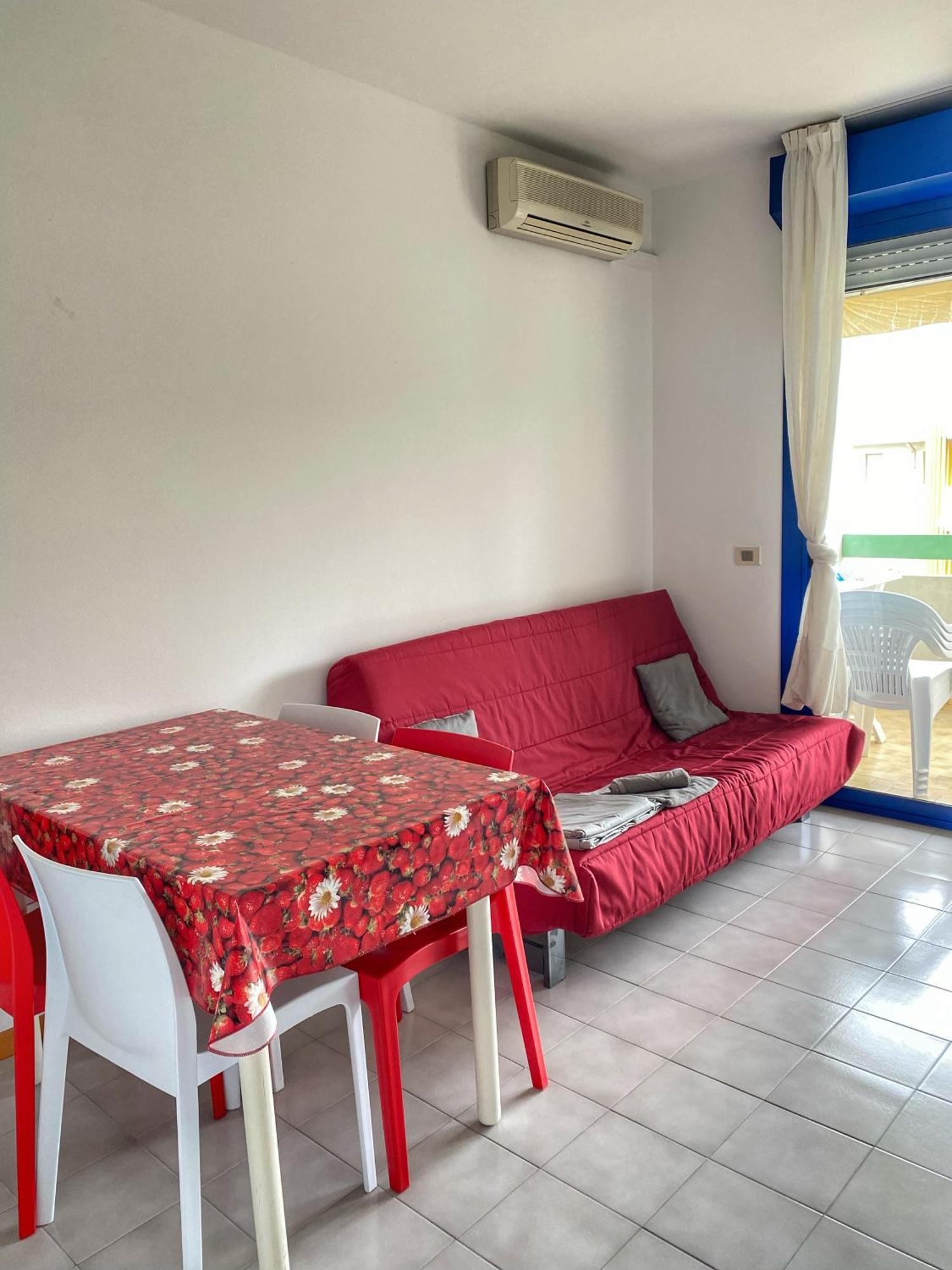 Grazioso Appartamento N 76 A 100Mt Dal Mare Bibione Bagian luar foto